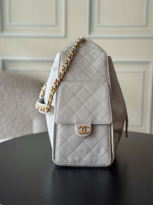 CC Large Hobo