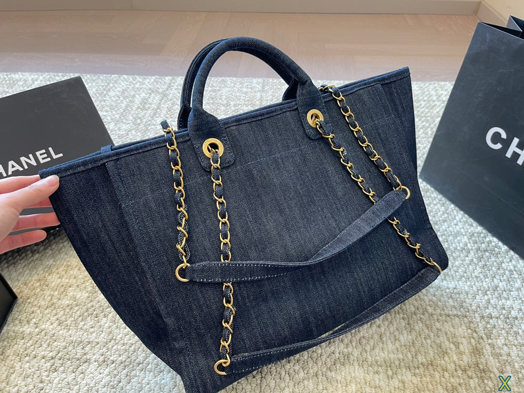 CC new arrival denime tote bag size: 37 * 31 cm
