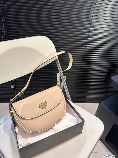 Pra new arrival bag size: 24 * 16 cm