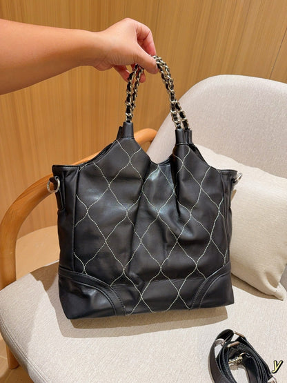 Cc new arriva 25s tote bag size: 32*29*11